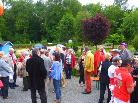 Soirée masquée aux étangs de la folie à OLLENCOURT  - 14 juin 2012
